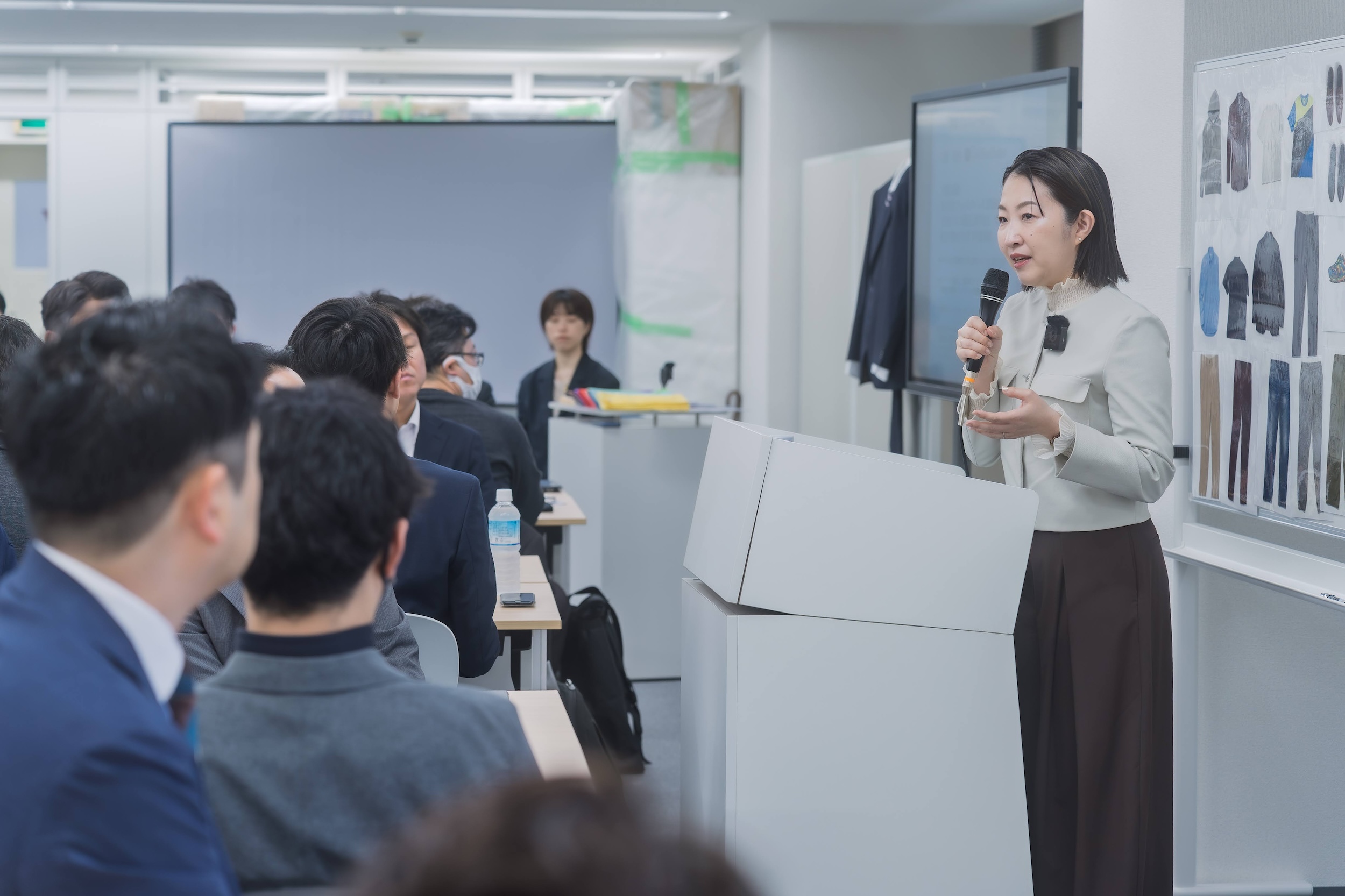 身だしなみ研修の様子